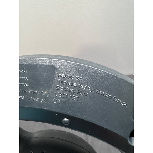 Simon Swipe Electronic Memory Game 2013 Hasbro Interactive Light-Up Toy TESTED - Picture 7 of 10